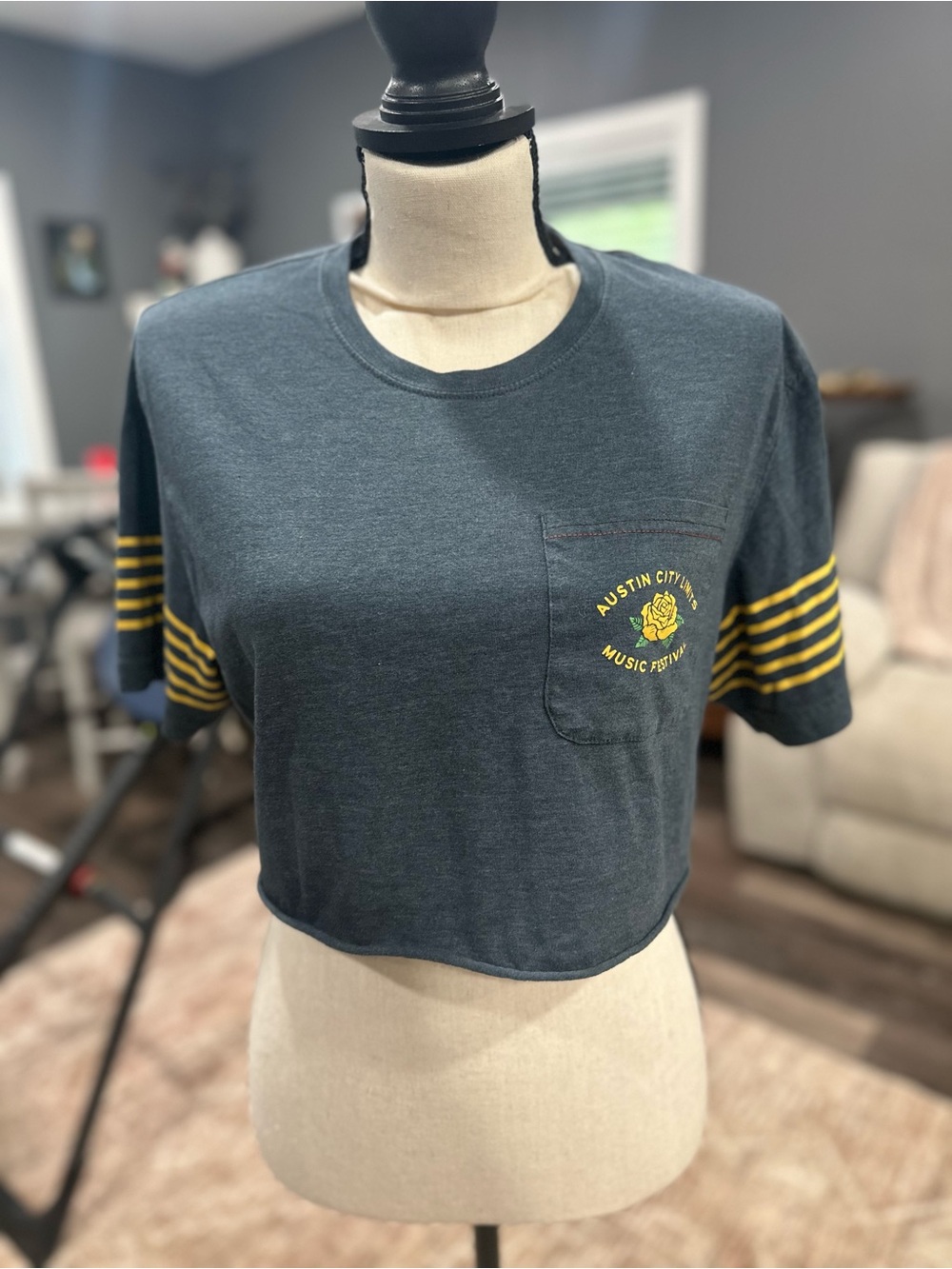 Howler Brothers Women Size S Navy Blue Yellow Ross Howler Crop Shirt Music